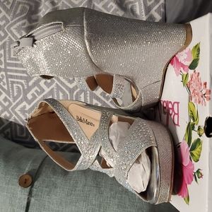 Bella Marie Wedge Silver Metallic 8.5" heels